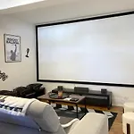 Hébergement de vacances Maison Entière Avec Espace Cinéma