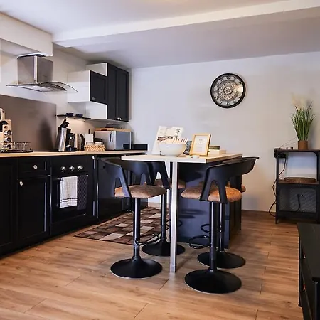 Дом отдыха Cinema Prive Maison Cosy Romantique *